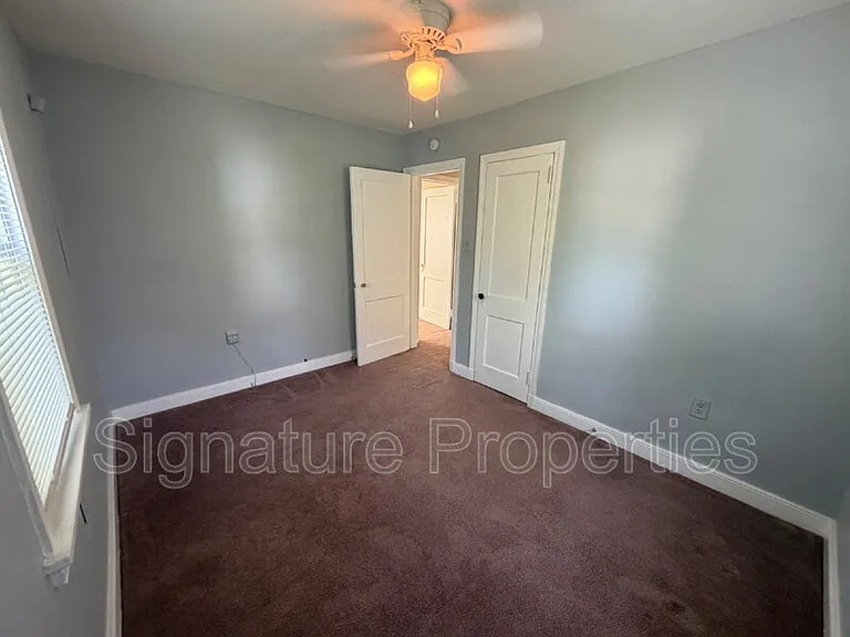515 E Read St — Photo 11