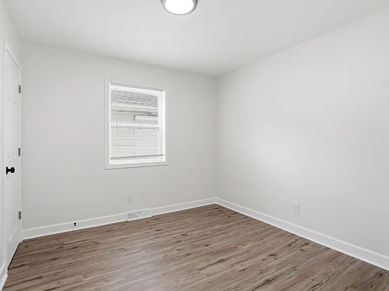 3987 Lincoln St — Photo 13