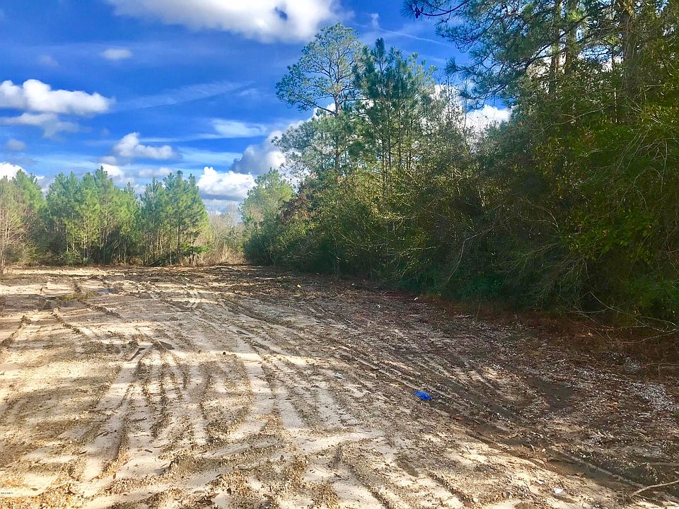 2nd image of 13470 Mansion Oaks Pl