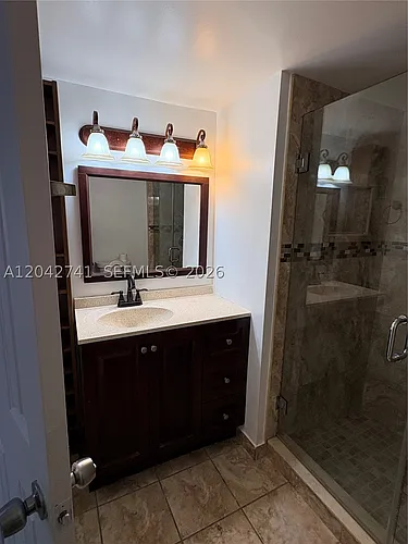 17600 NW 68th Ave Photo 1