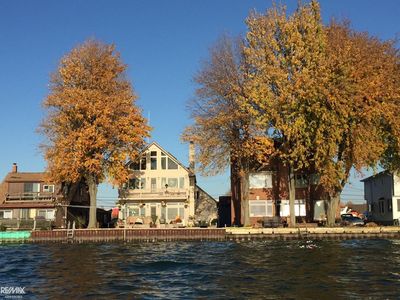 8228 Long Island Ct, Fair Haven, MI, 48023