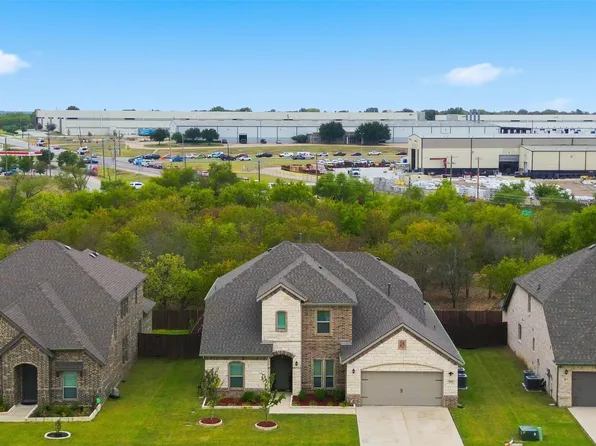 813 Comal Dr, Mansfield, TX 76063