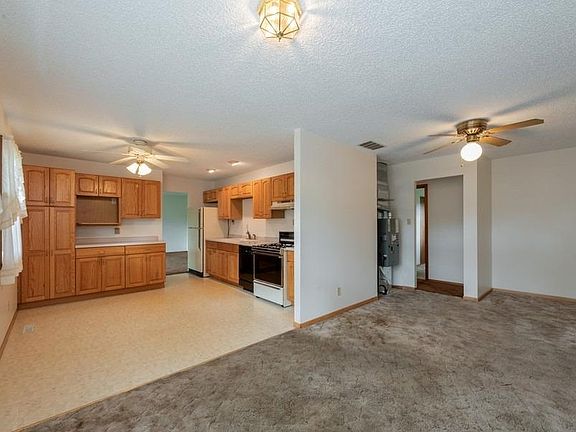5th image of 5407 Redwood Ave
