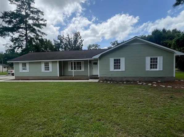 2117 Shadywood Dr, Thomasville, GA 31792