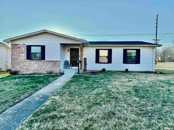 41 SW Crescent Dr, Mount Vernon, IL 62864