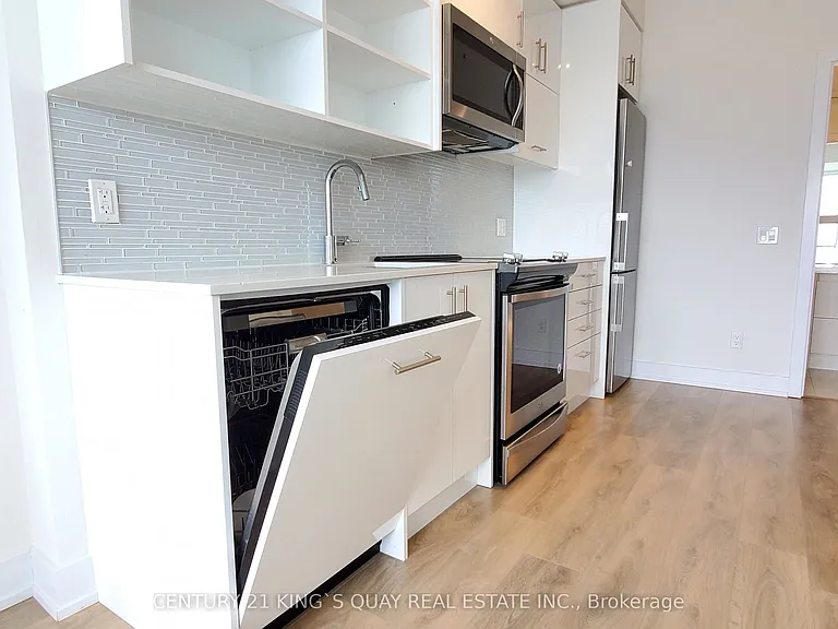 128 Fairview Mall Dr #1112 — Photo 2