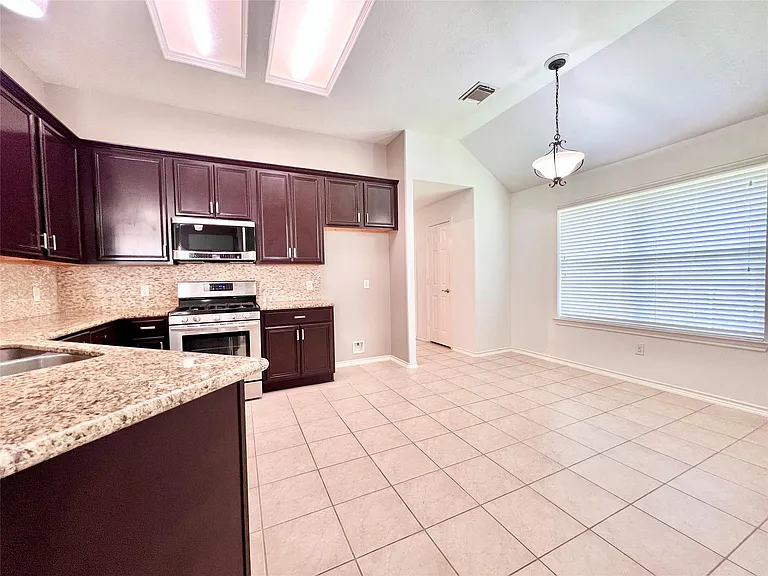 67 N Merryweather Cir — Photo 9