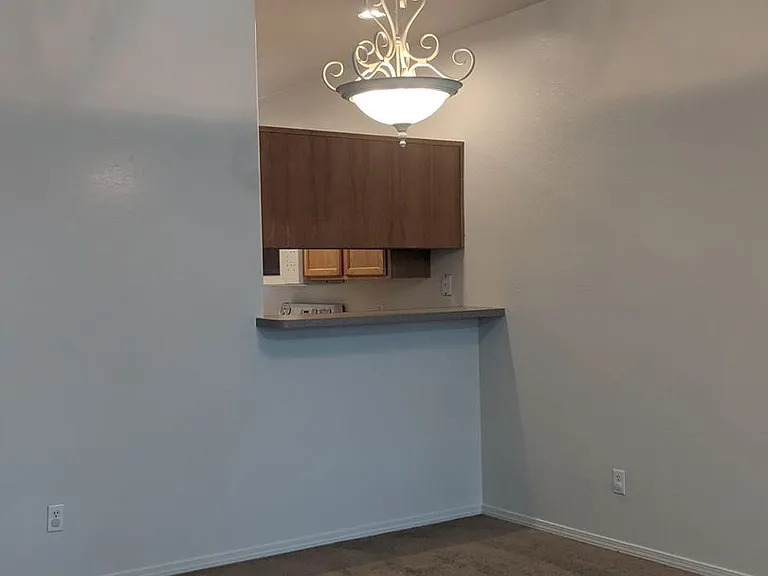 4960 Summit Cir — Photo 6