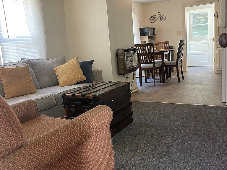 51 Emily Dr — Photo 4