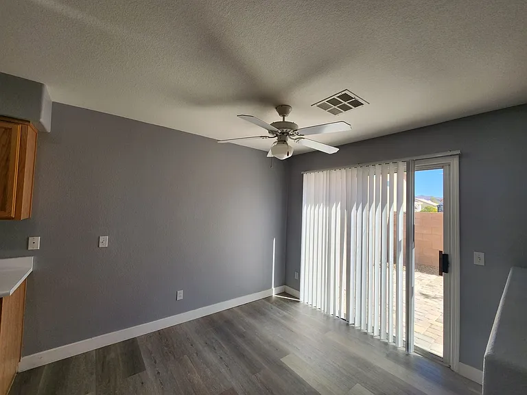 776 Spotted Eagle St — Photo 10