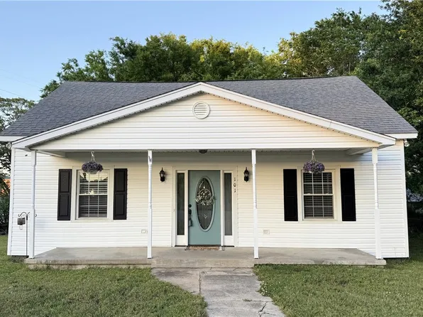 101 S 3rd St, Easley, SC 29640