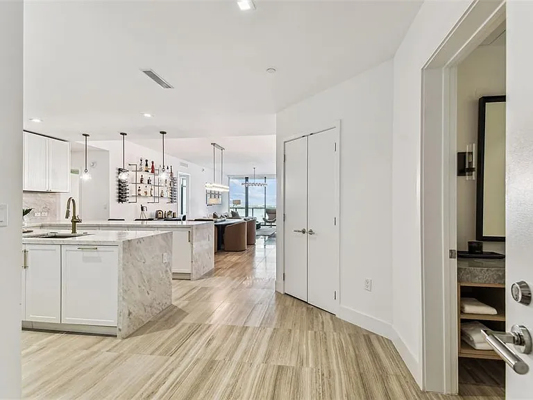 3101 Bayshore Blvd #1402 — Photo 36