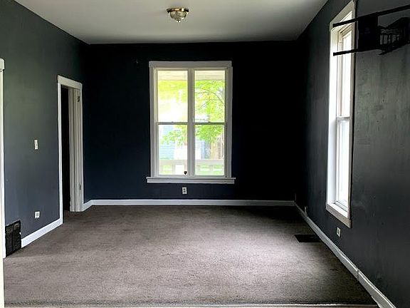 2nd image of 408 S 13th Ave APT 1F