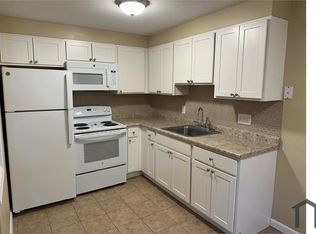 25 Collins St, Westfield, MA 01085