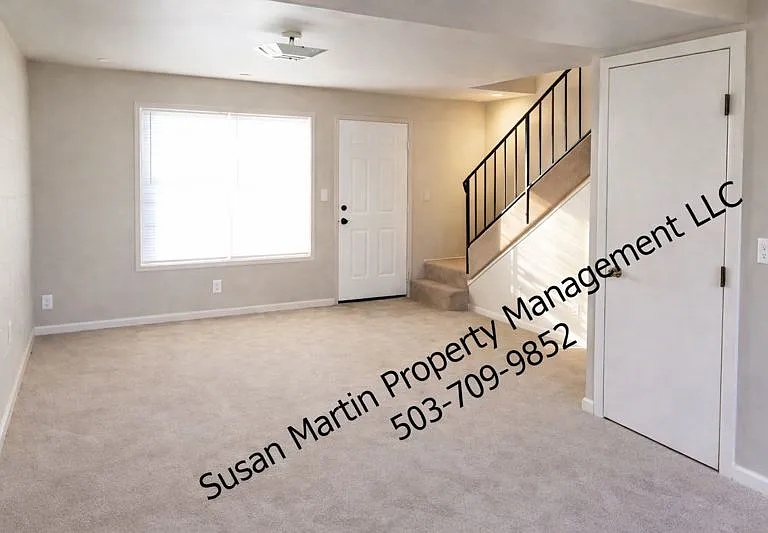 415-425-435-445 S 9th St #425 — Photo 1