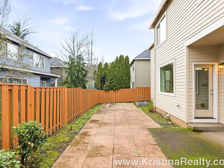 5906 NE Skipton St — Photo 19