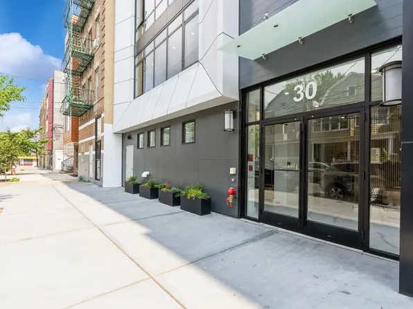 30 3 Vroom Street image 24 of 27