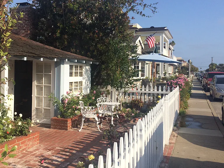 216 Onyx Ave — Photo 32