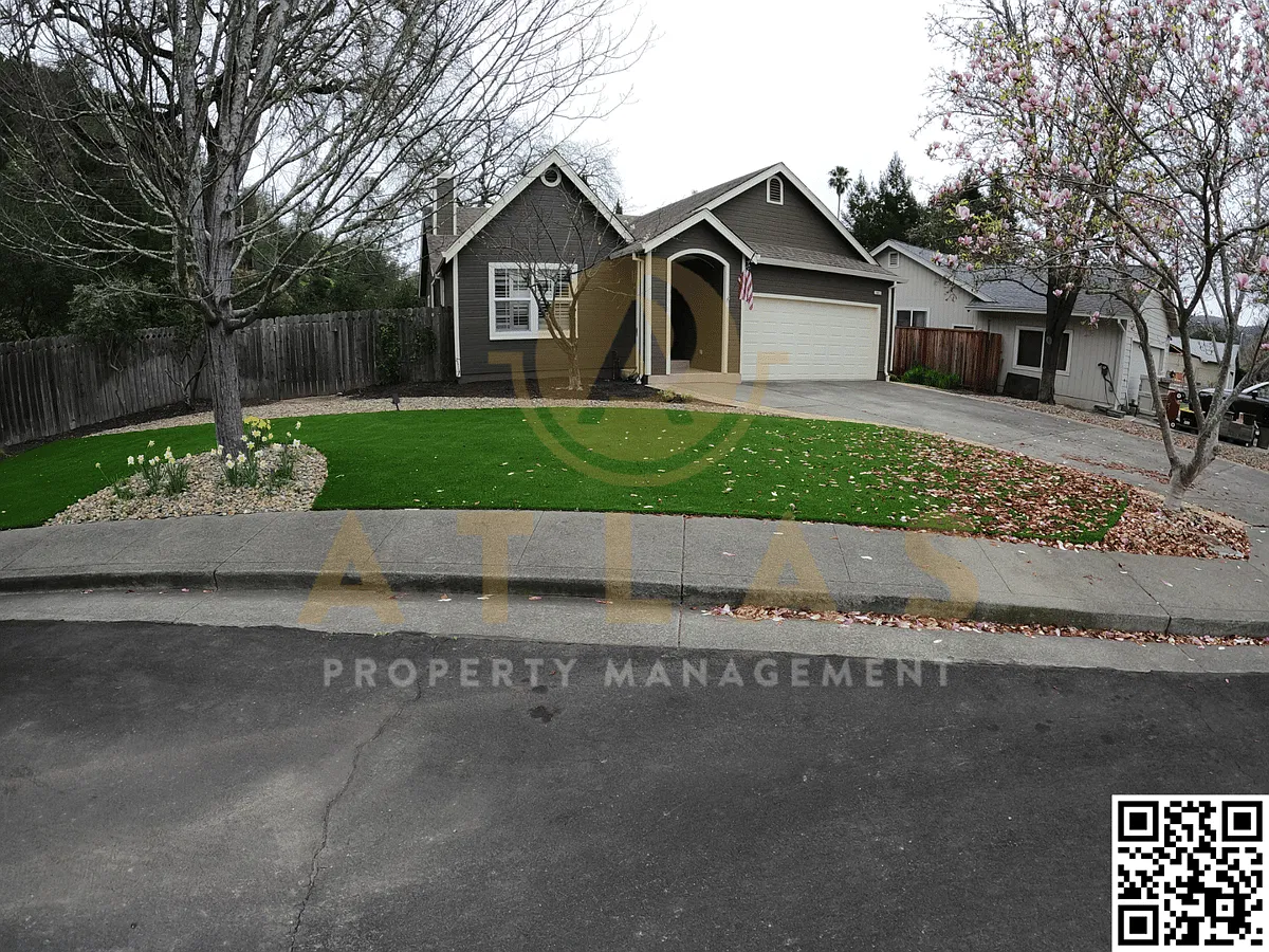 2022 Urbani Pl — Photo 3