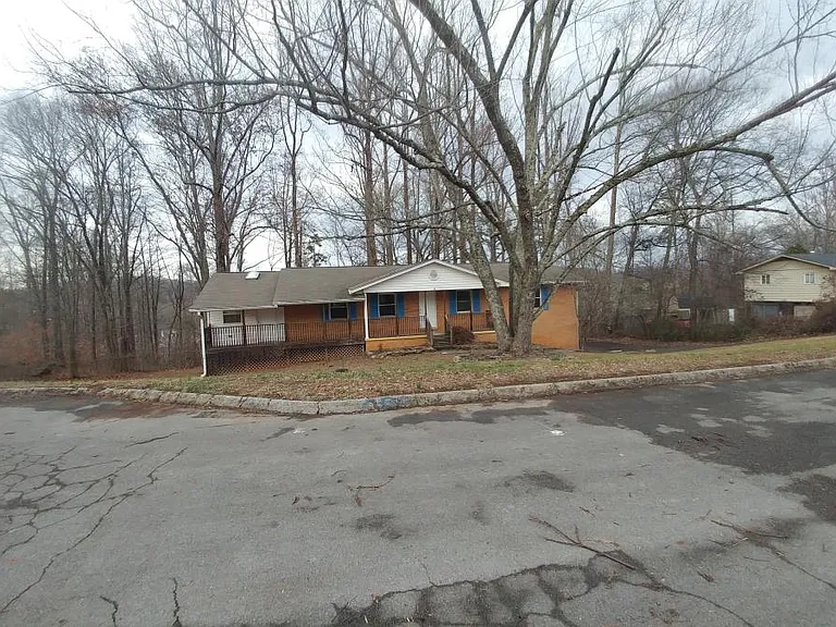 10765 Mercury Dr — Photo 18