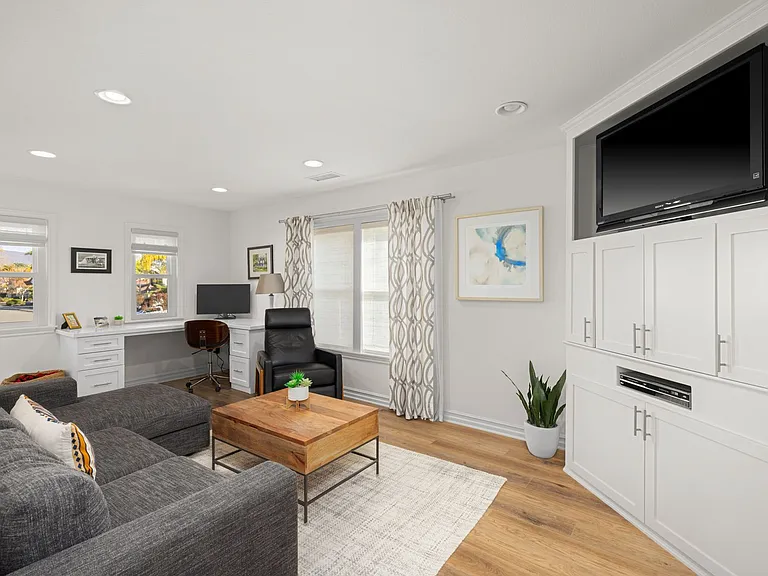 2215 Paseo Saucedal — Photo 17