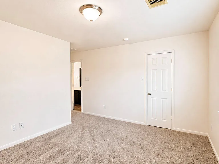 3303 Belmont River Ln — Photo 37