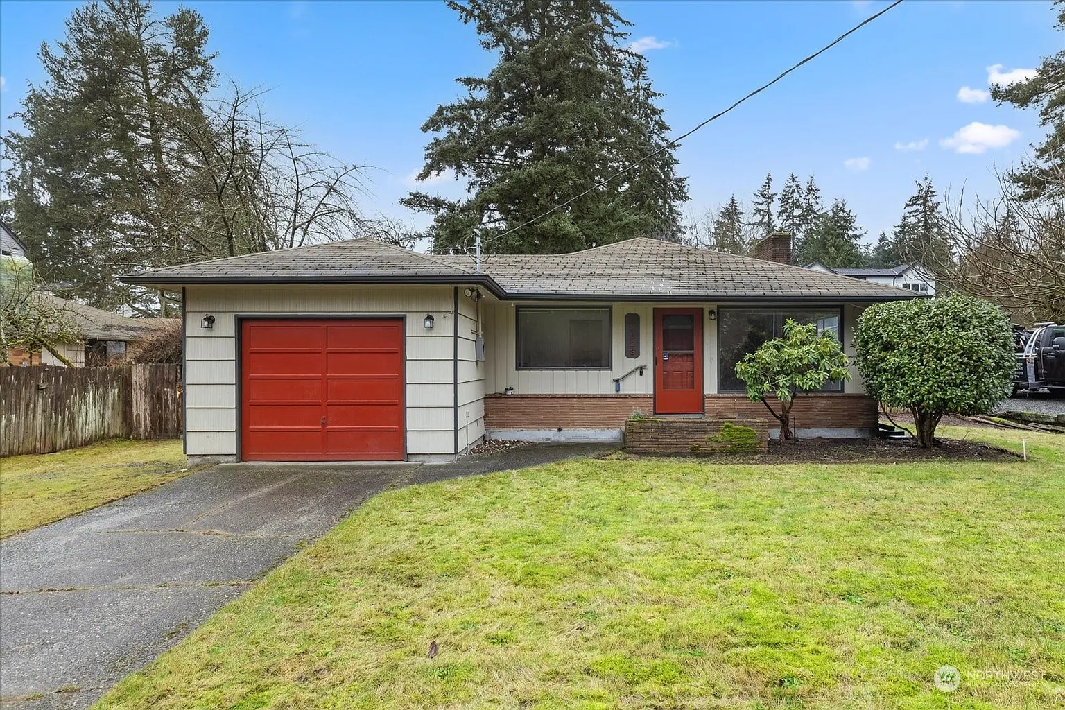 18023 3rd Avenue NE photo 1