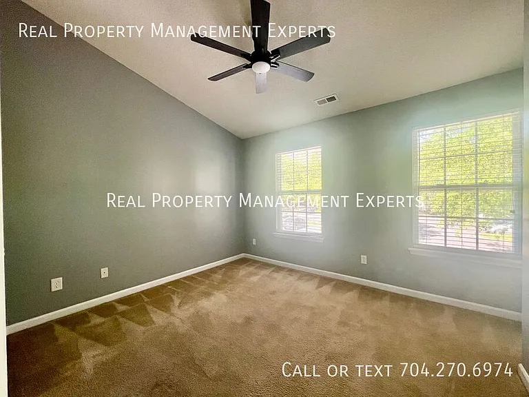 12438 Hennigan Place Ln — Photo 8