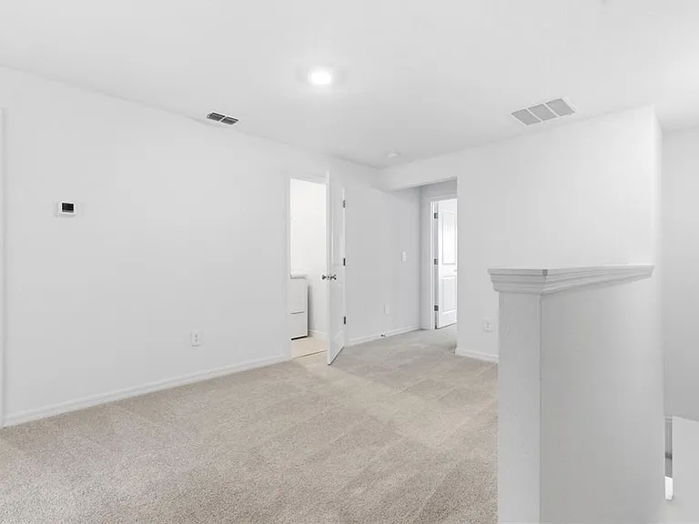 9851 Feaster Dr — Photo 25