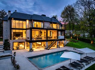7 Appleby Ct, Toronto, ON M9B5A1