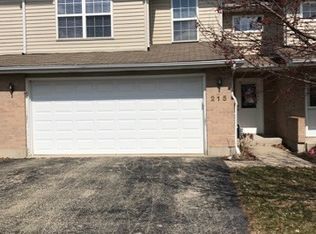 215 W Dekalb Dr, Maple Park, IL 60151