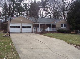 735 Cheriwood Ct, Youngstown, OH 44512