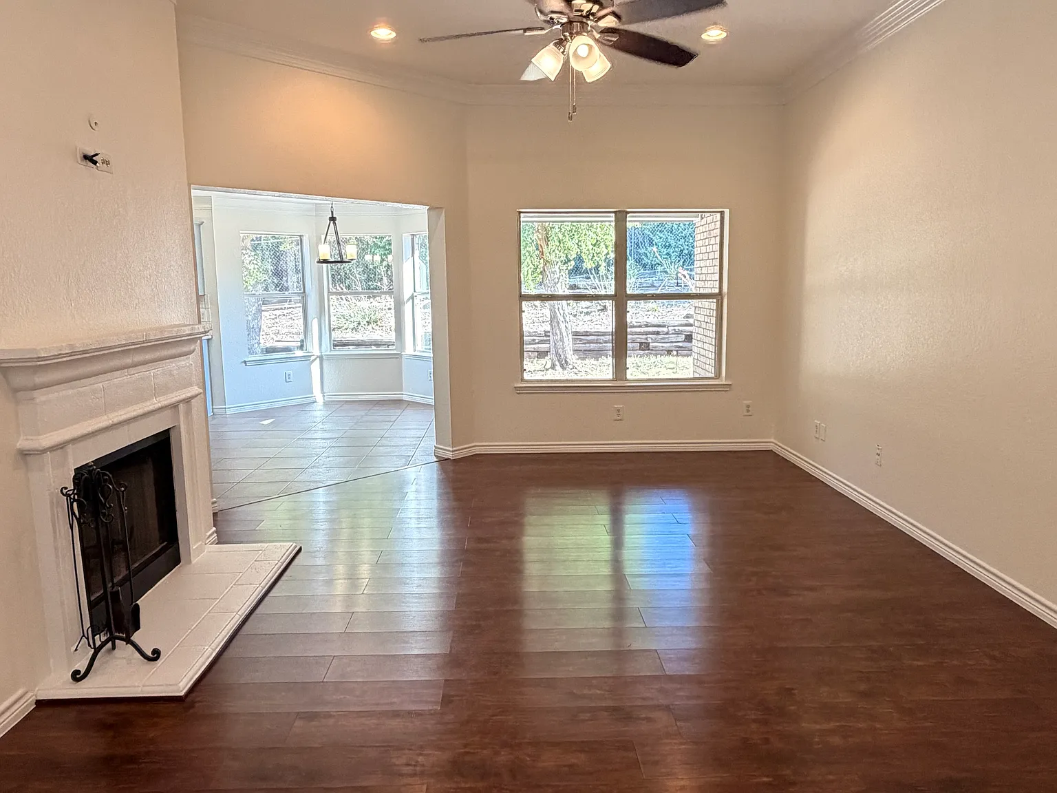 3 bed, 1476 sqft, $2,000 — Photo 4