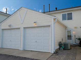 363 Meadow Green Ln UNIT 363, Round Lake, IL 60073