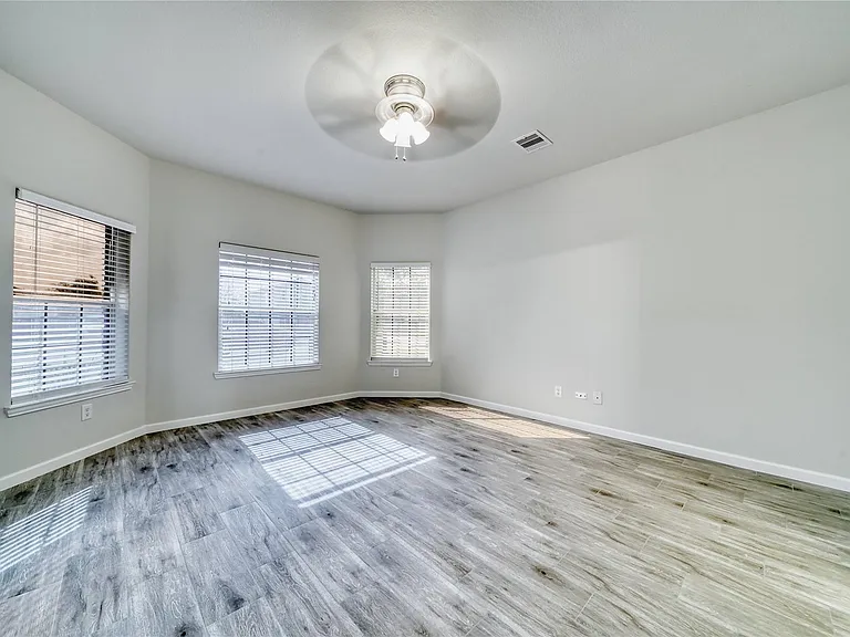 6934 Orchid St — Photo 5