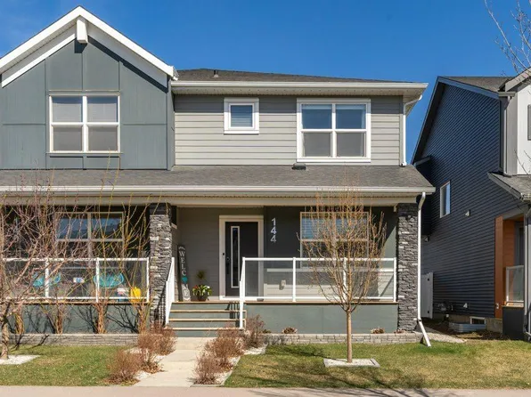 144 W Wolf Willow Blvd SE, Calgary, AB T2X 1T8