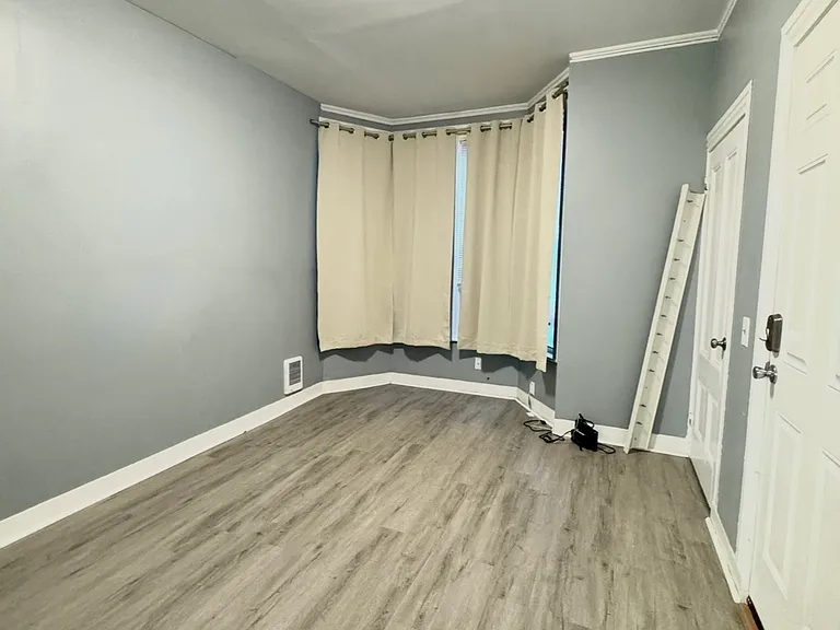 223 Gano St #1 — Photo 4