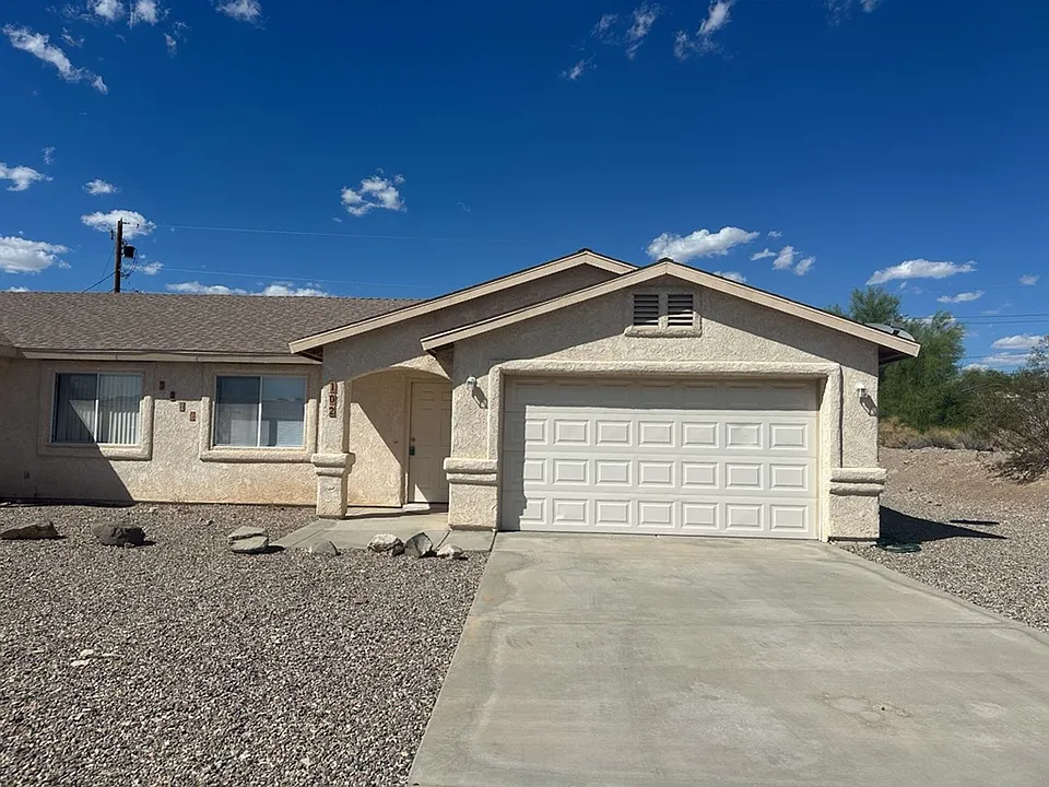 3285 Arapaho Dr