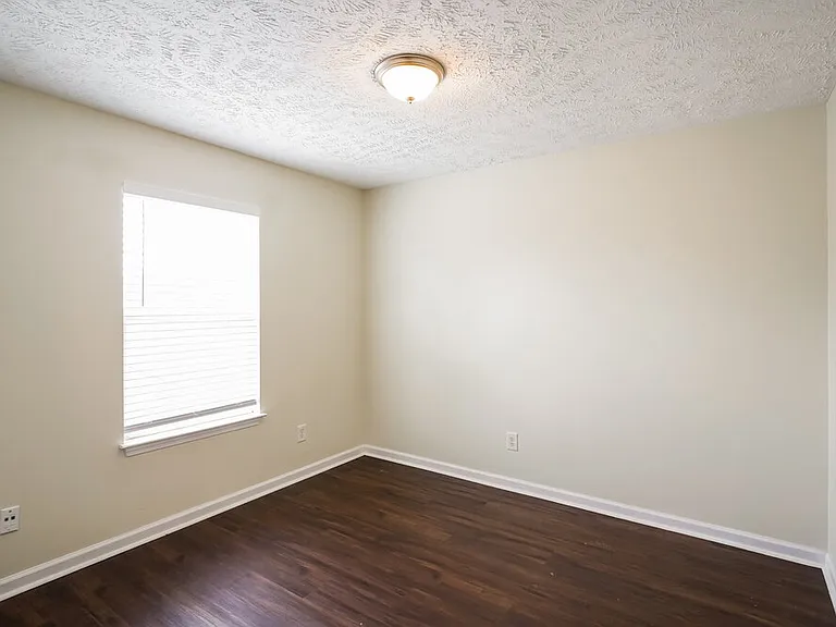 305 Indian Park Dr — Photo 14