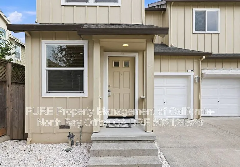 34 Randall Ln #A — Photo 2