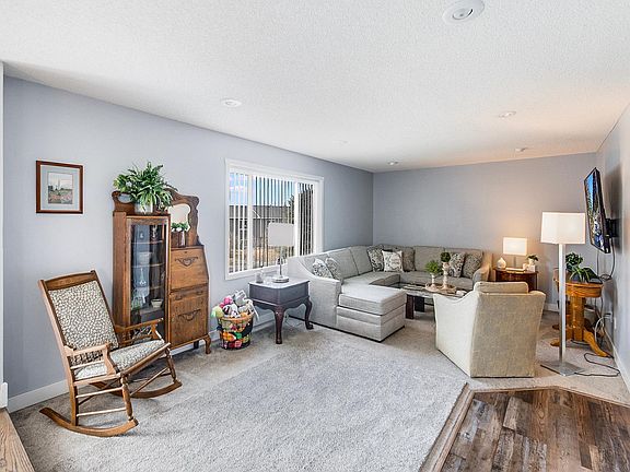 4th image of 502 Spring Wheat Dr