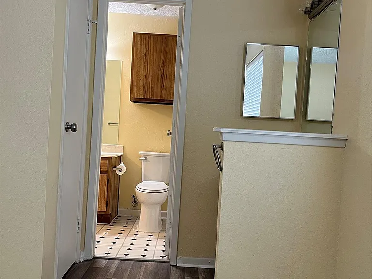 3919 Fairmont Pkwy #200 — Photo 7