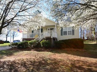 2640 N Berry St, Germanton, NC 27019