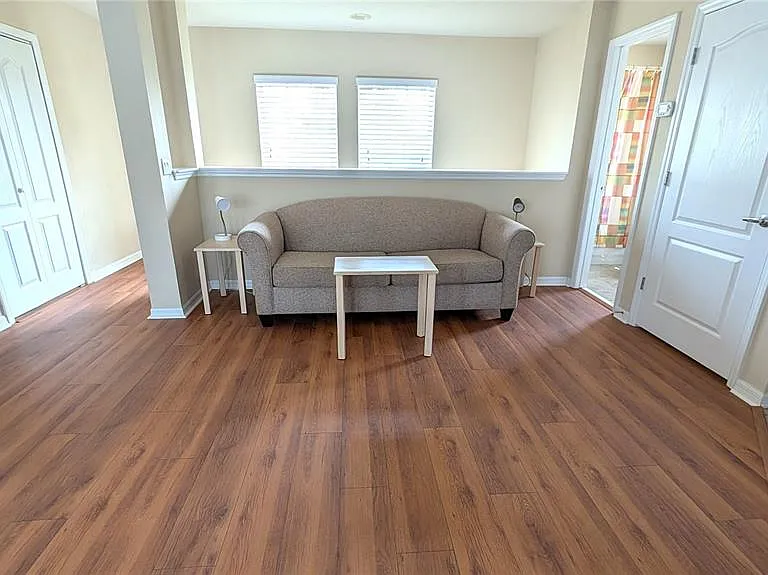 2020 Shaw Ln — Photo 6