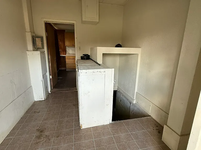 803 E Whitmer St — Photo 38
