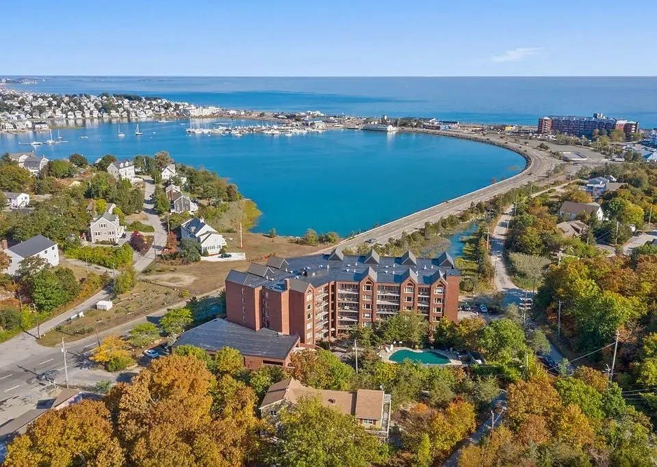 155 George Washington Blvd #607