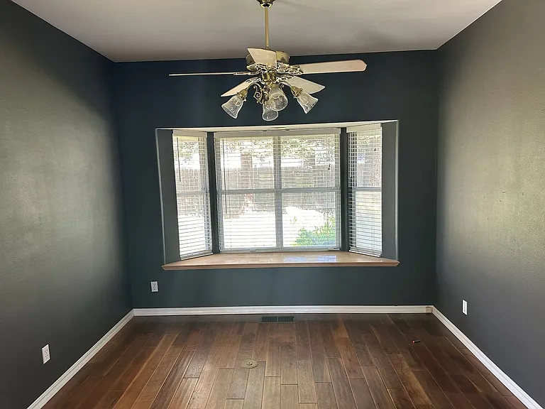 511 Lone Oak Ct — Photo 24