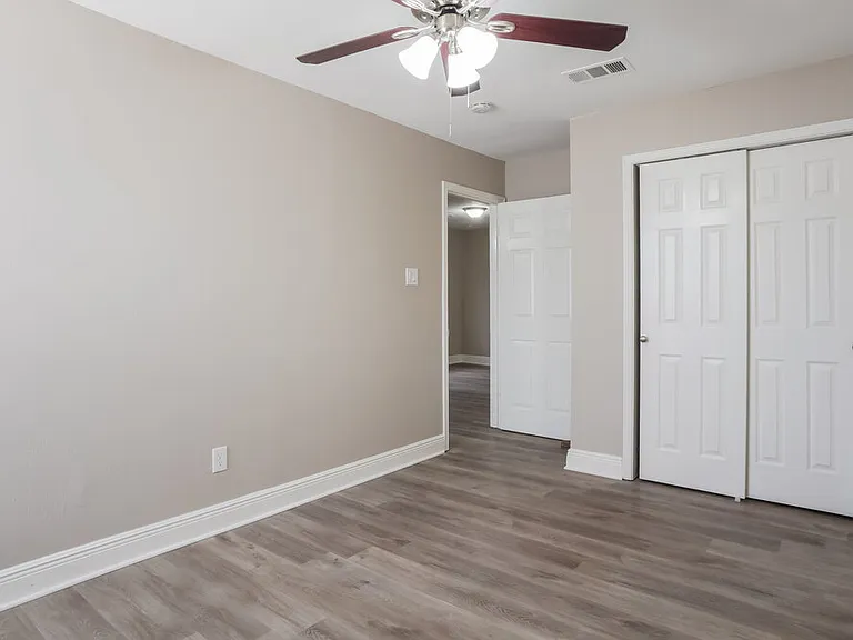 5218 Prairie Creek Dr — Photo 13