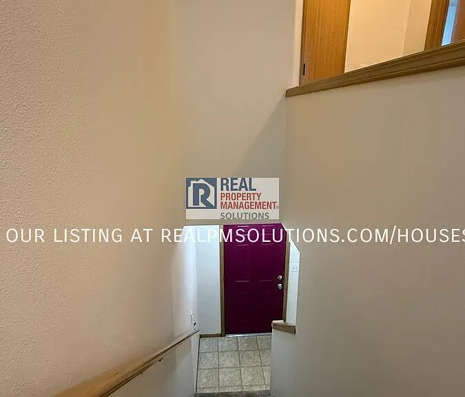 8514 N Syracuse St #1 — Photo 29