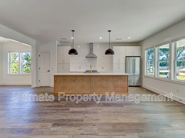 213 Myrtle Ave, Wilmington, NC 28403